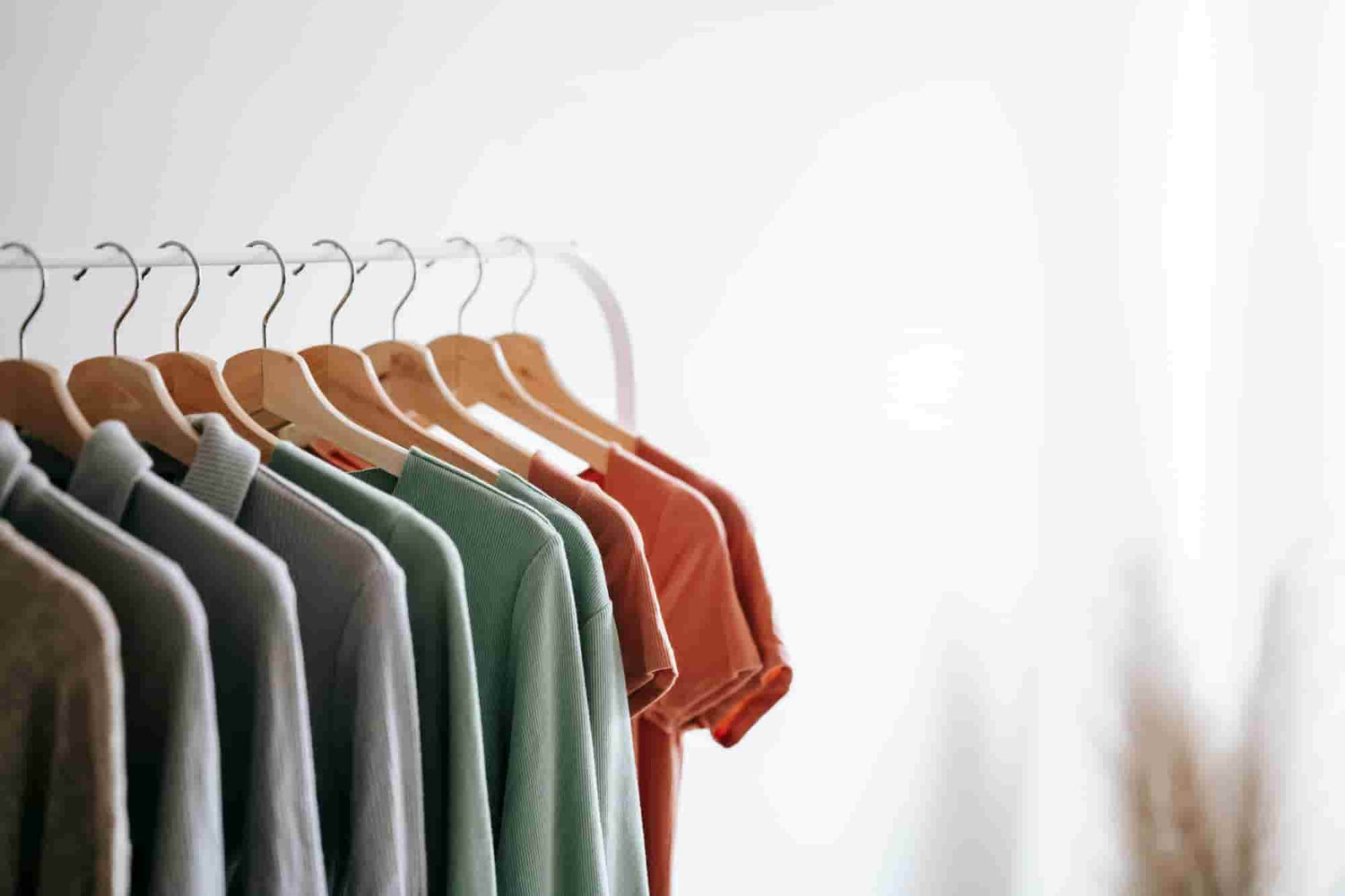 How Many T‑Shirts Does a Man Actually Need?